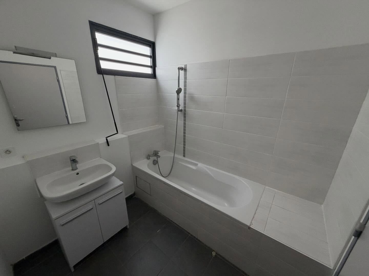 APPARTEMENT A VENDRE - Sainte-Marie – Secteur BeauSéjour