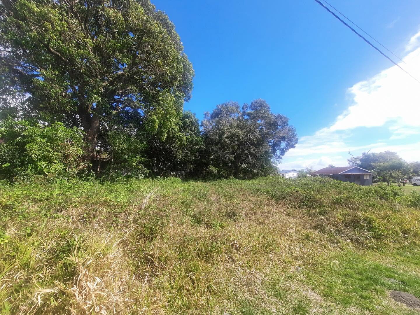 Terrain à vendre à Saint-Anne – 512 m² de potentiel pour réaliser votre projet !