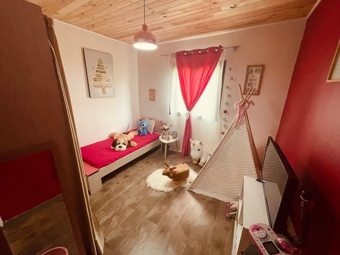 A VENDRE | VILLA DE PRESTIGE À BOURBIER LES HAUTS