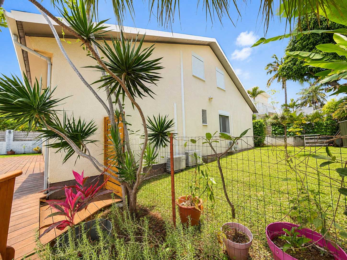 Maison F5 avec une Magnifique piscine à Saint Pierre